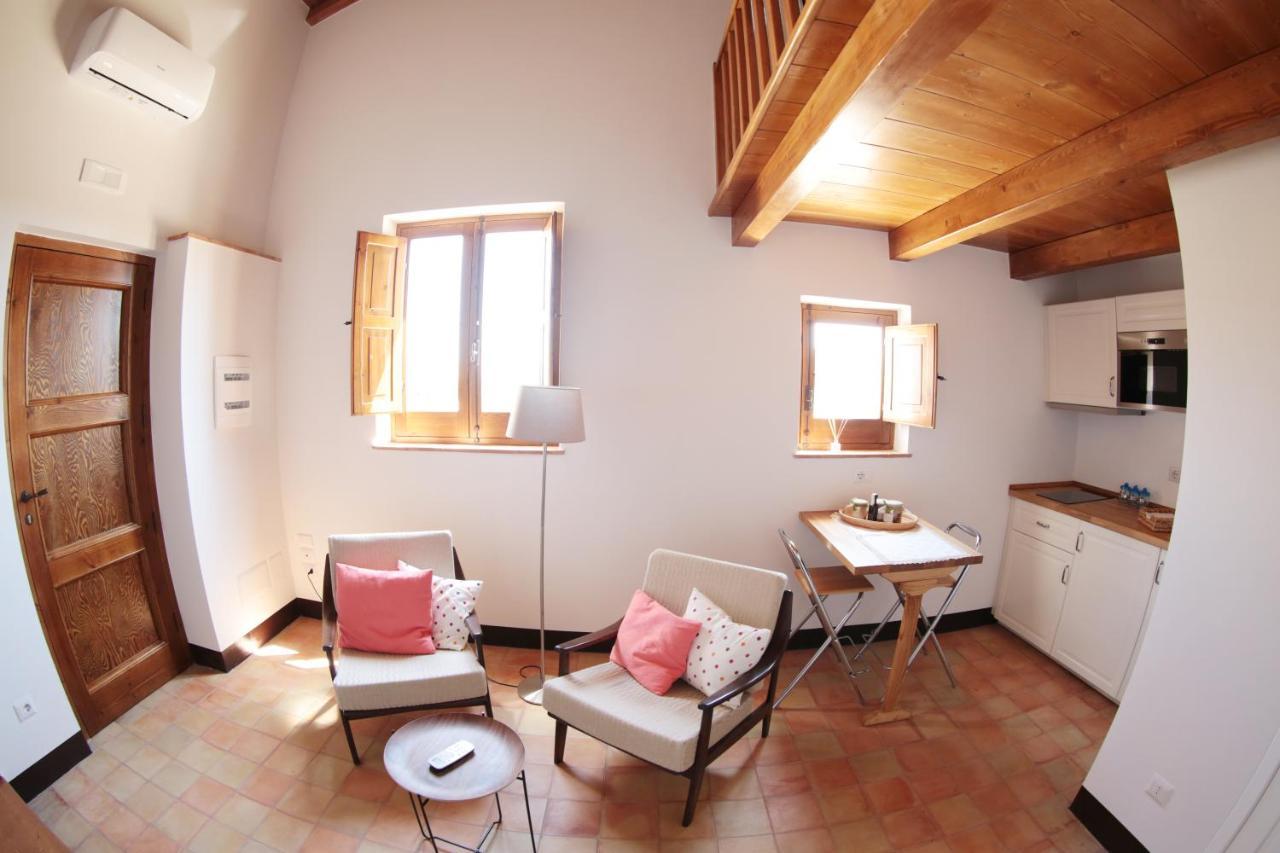 La Casa Del Mandarino Di Borgo Carbone Villa Locri Exterior photo